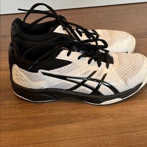 ASICS White and Black Kids Athletic Sneakers